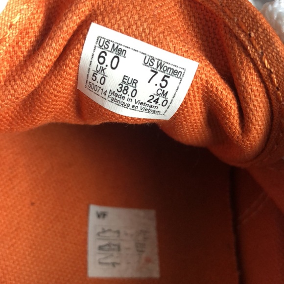 Vans - Picture 4 of 4